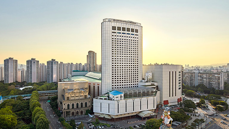 Lotte Hotel World